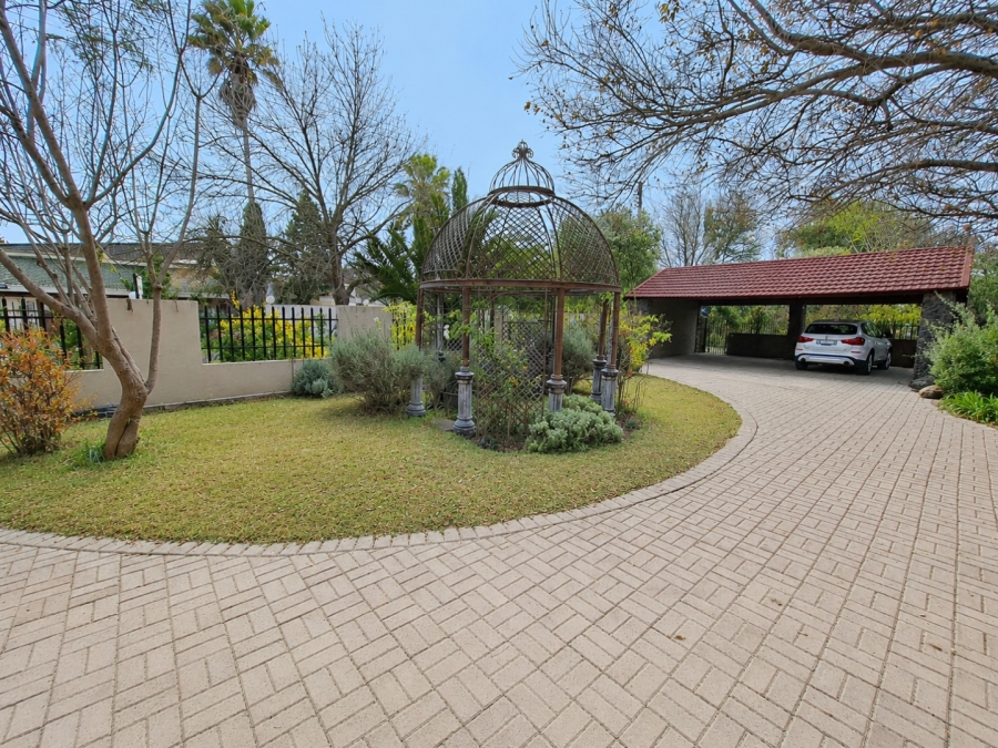 6 Bedroom Property for Sale in Delareyville North West